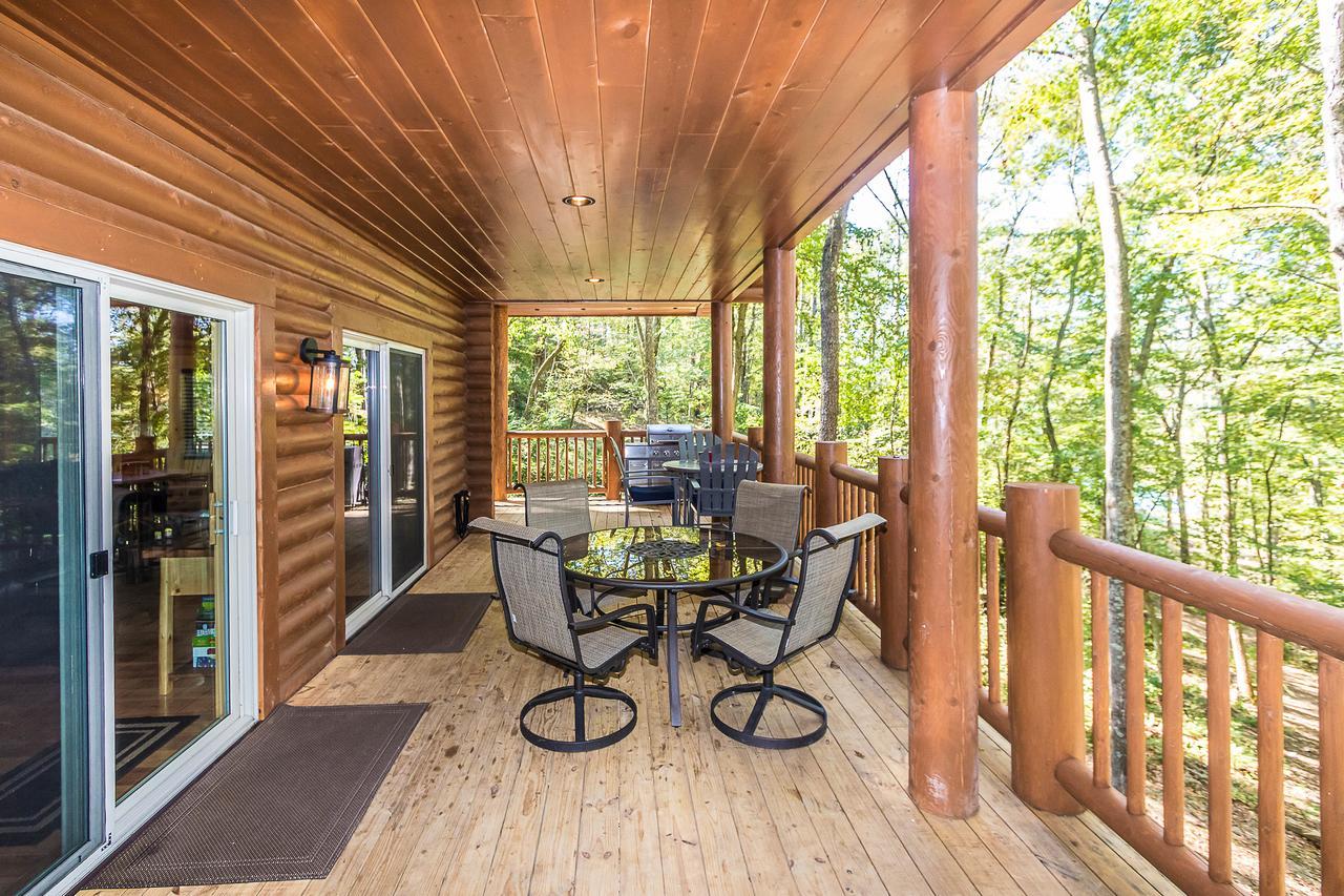 Hocking Hills Cabins & Resort Foxfire Logan Exterior photo