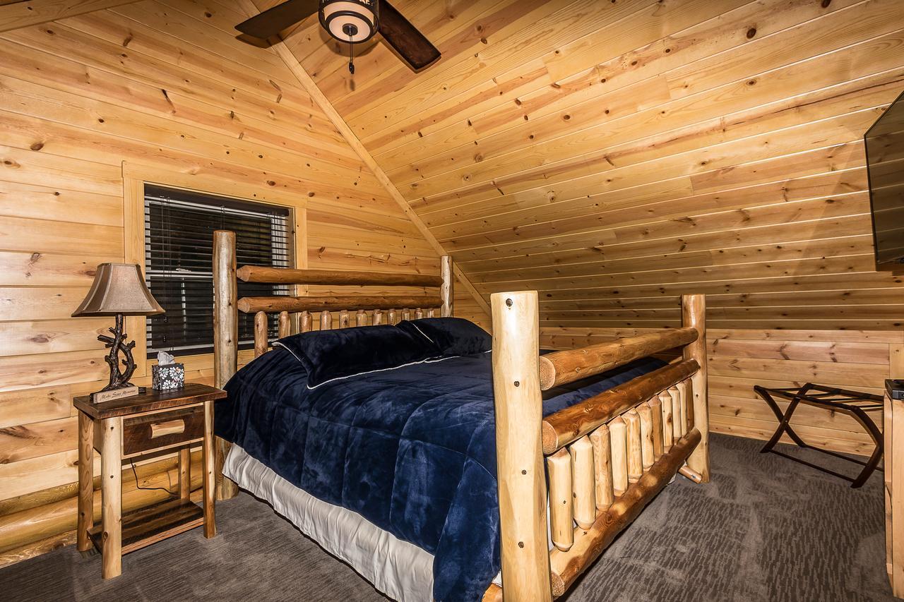 Hocking Hills Cabins & Resort Foxfire Logan Exterior photo