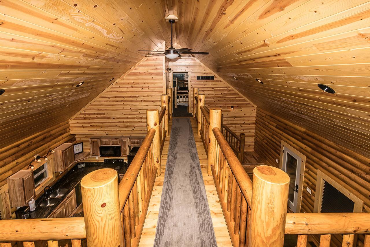 Hocking Hills Cabins & Resort Foxfire Logan Exterior photo